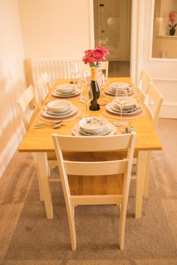 Stunning 3 Double Bedroom Apartment - *Town Centre / Near Beach* Berwick Upon Tweed Bagian luar foto